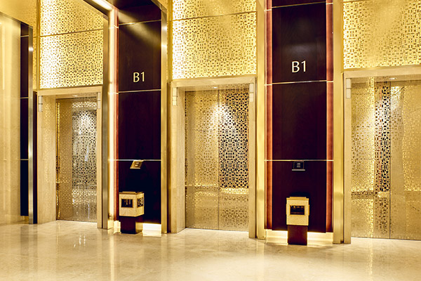 摩登7酒店电梯