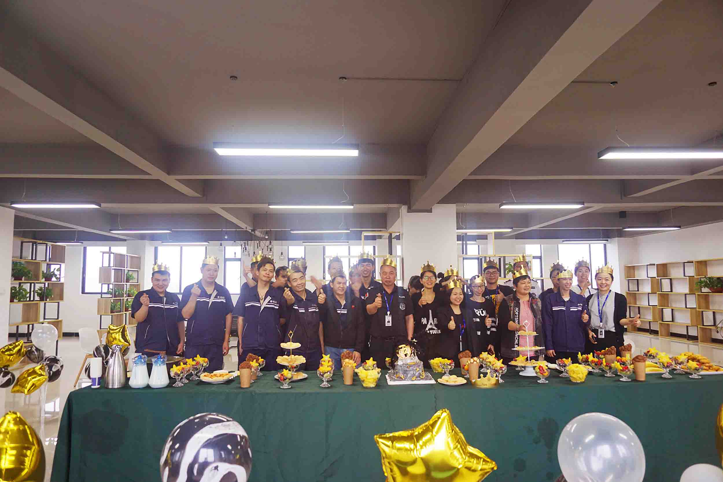 摩登7|永远年轻的生日趴