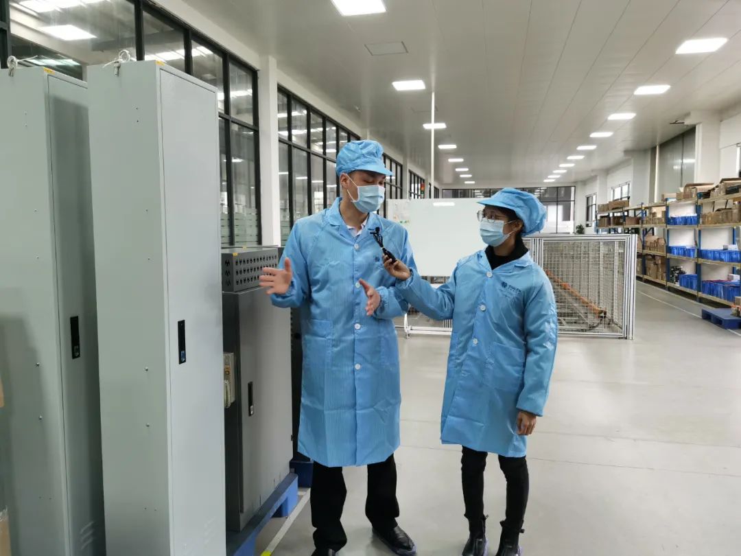 电梯工厂参观：原来电梯控制柜生产线居然那么牛的！