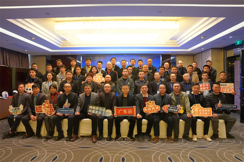 再送25台奥迪汽车！摩登7高层集体出动，全国巡回交付，倾听一线声音！