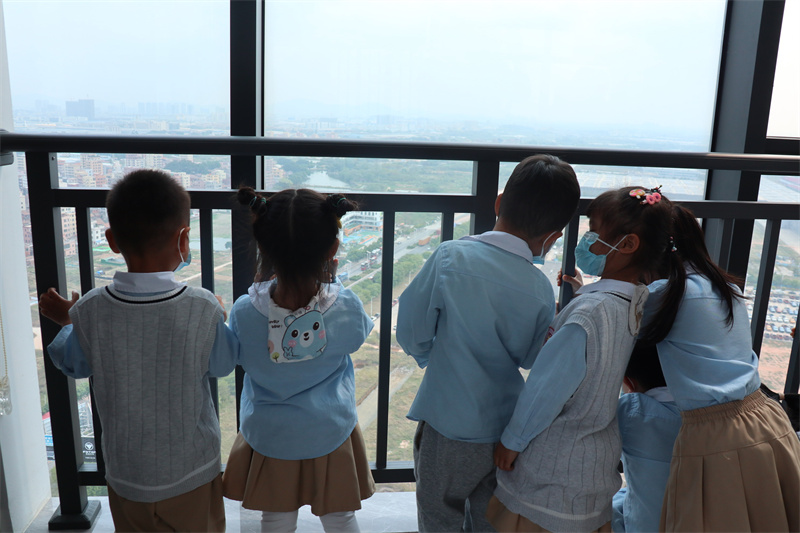 深圳家用别墅电梯十大品牌哪家好？摩登7以服务登上电梯品牌排行榜