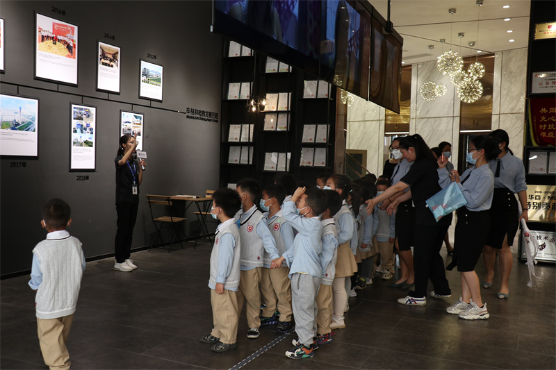 小机房电梯哪家好？业主们都说大胆选择摩登7！