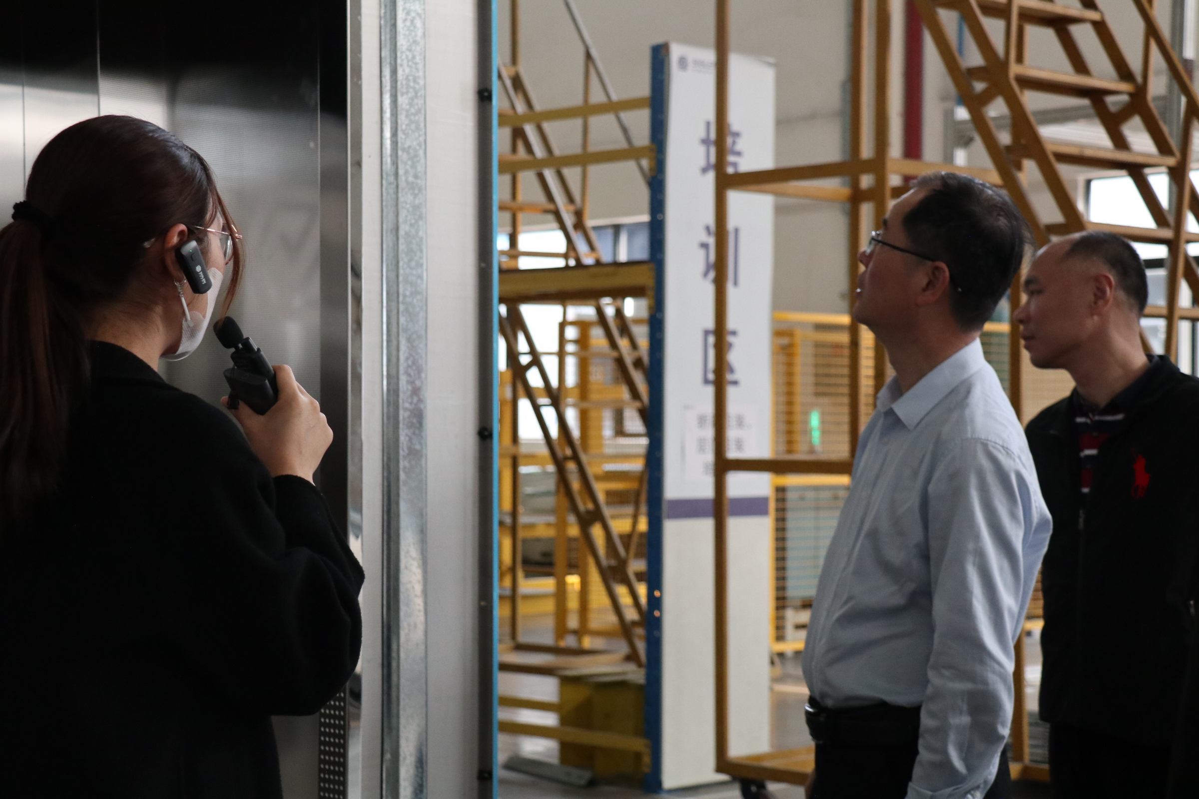 自建房别墅电梯生产厂家哪家好？摩登7大获好评