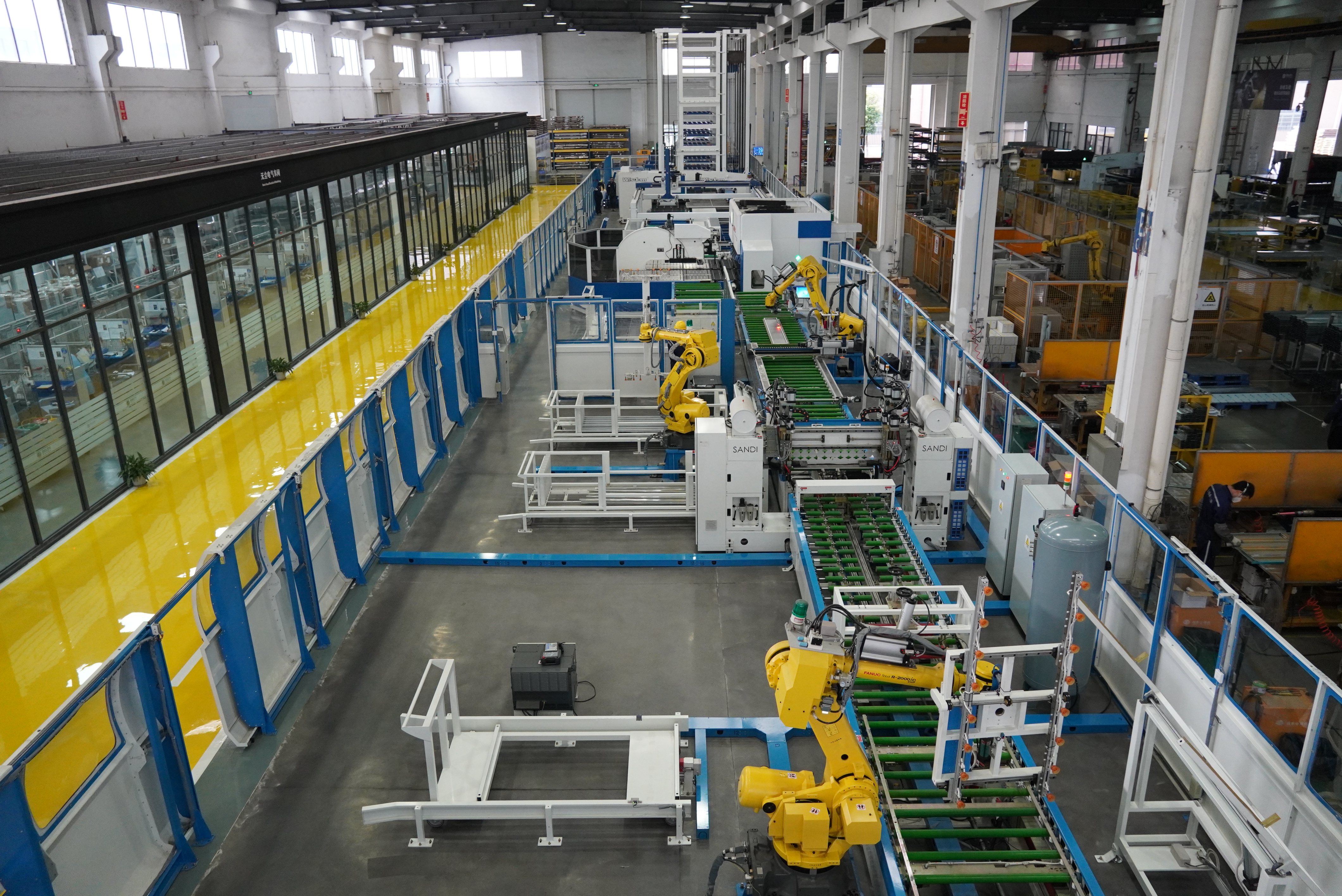 别墅家用电梯制造厂家哪家好？必须是摩登7！